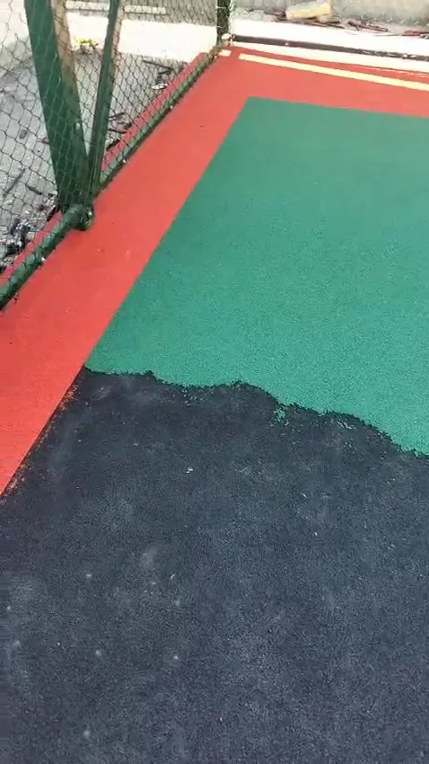Qara SBR alt qatın üzərinə yaşıl EPDM və qırmızı kənar zolağın tökülməsi